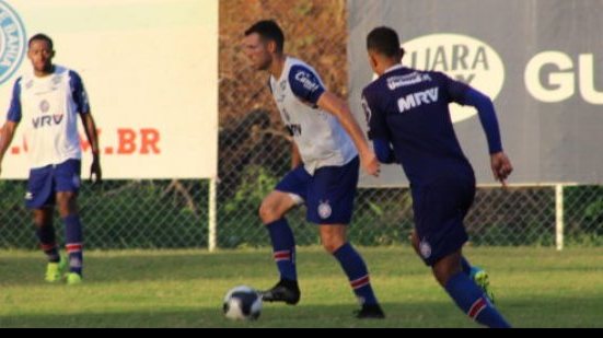 Imagem Doriva comanda treino técnico tático sem Hernane e Edigar Junio