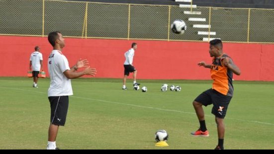 Imagem Sem Marinho, Vitória treina finalizações no Barradão