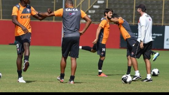 Imagem Marinho e Vander não treinam e viram dúvidas para o BAVI