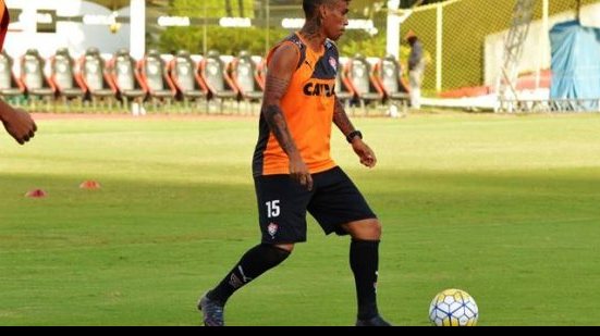 Imagem Vander comemora título baiano pelo Vitória e já quer equipe focada na Portuguesa
