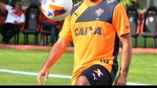 Imagem Leandro Domingues renova com o Vitória até o final de 2016
