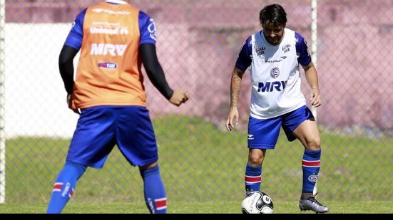 Imagem   Após termino de contrato, lateral agradece pelo período passado no Bahia