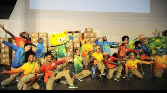 Imagem Comitê organizador apresenta uniformes de trabalhadores dos Jogos Rio 2016