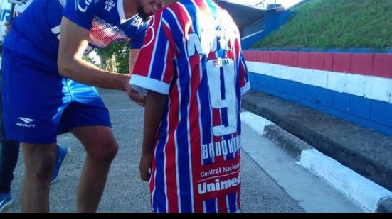 Imagem Garoto realiza sonho de conhecer Brocador e ganha apelido de Broquinha