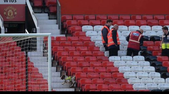 Imagem Suspeita de bomba cancela jogo no estádio do Manchester United