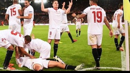 Imagem Sevilla vira pra cima do Liverpool e conquista tri da Liga Europa