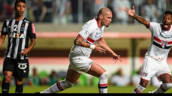 Imagem São Paulo perde para o Atlético (MG), mas vai à semifinal da Libertadores