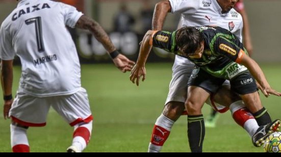 Imagem Tiago Real e Marinho são dúvidas para encarar o Atlético-MG