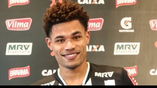 Imagem Meia do Galo critica defesa do Vitória: “Difícil encontrar tanta facilidade"