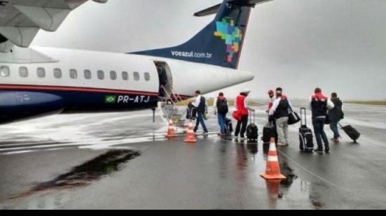 Imagem Santa Cruz rejeita logística de 16h da CBF e freta voo de 6h por R$ 100 mil