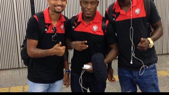 Imagem Vitória desembarca no Rio para duelo com o Flamengo
