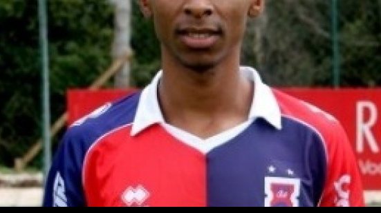 Imagem Inconformado com a reserva no Bahia, Henrique está voltando para o Paraná