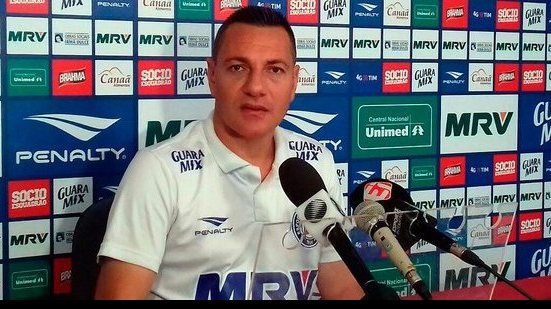 Imagem Doriva mantém mistério sobre substituto de Edigar Junio