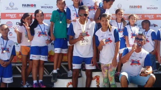 Imagem Jovens participantes de projeto ficam entre primeiros em corrida em Conquista