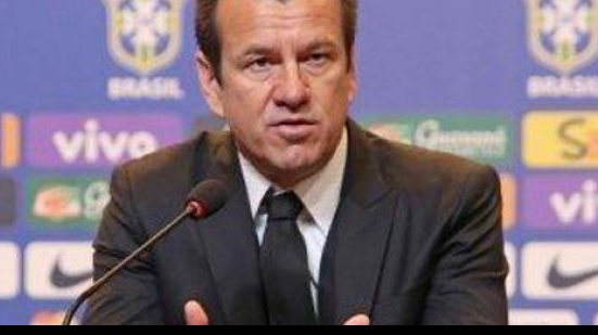 Imagem Ameaçado, Dunga fala em continuidade: "Só tenho medo da morte"