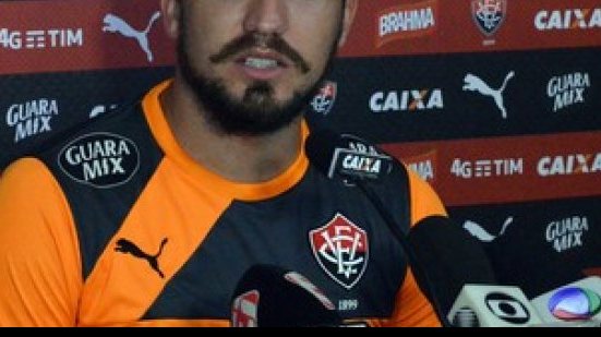 Imagem "Falta um pouquinho de gana", diz Willian Farias sobre oscilação do Vitória