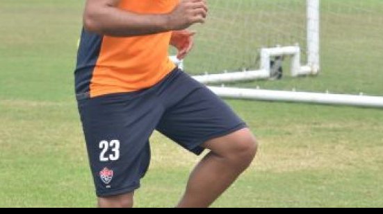 Imagem Gustavo aprimora recuperação, mas não deve ser aproveitado no Vitória