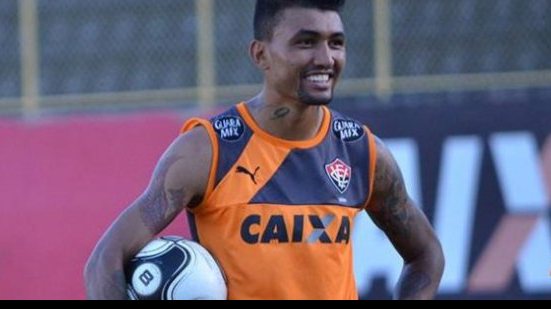 Imagem Apesar de reencontro, Kieza diz que jogo com o São Paulo é "normal"