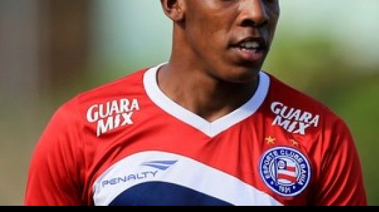 Imagem Moisés comemora primeiro gol e fala sobre substituto de Renato Cajá 