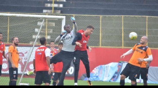 Imagem Sem Norberto e Victor Ramos, Vitória faz treino técnico no Barradão