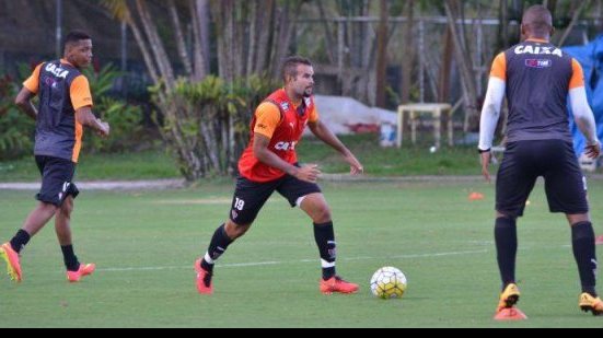 Imagem José Wellison pede recuperação do Vitória no duelo com Chapecoense no Barradão
