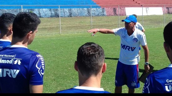 Imagem  Aroldo Moreira assume o time do Bahia interinamente