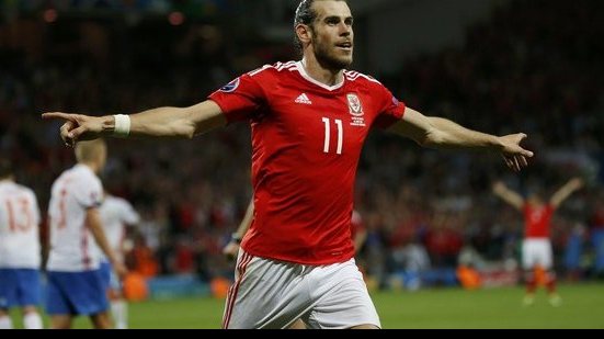 Imagem Bale brilha, País de Gales vence a Rússia e avança às oitavas da Eurocopa