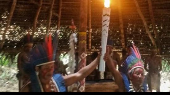 Imagem Tocha olímpica é recebida por comunidades tradicionais do Amazonas