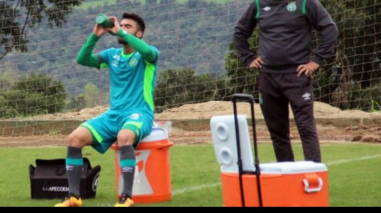 Imagem Destaque na Chapecoense, Arthur Maia se diz preparado para duelo com Atlético-PR