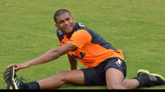 Imagem Lateral pode ser mais um a deixar o Barradão