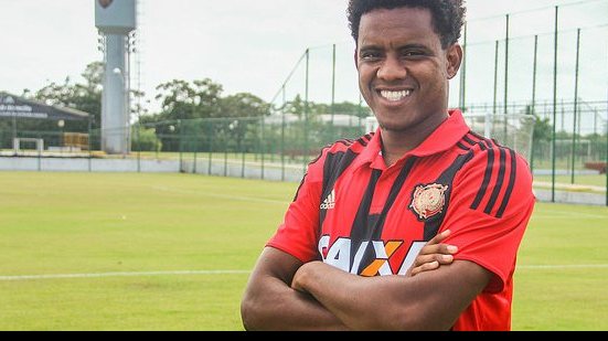 Imagem  Rithelly é vetado e não encara o Vitória na quarta-feira (29)