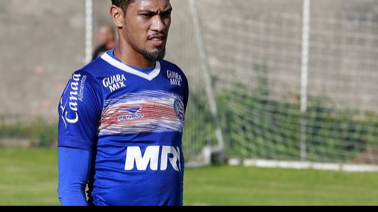 Imagem Hernane admite que recebeu proposta, mas descarta sair do Bahia