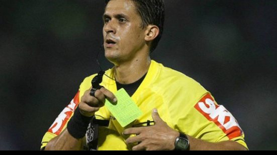 Imagem Confira o trio de arbitragem para Vitória x Cruzeiro pela Copa do Brasil