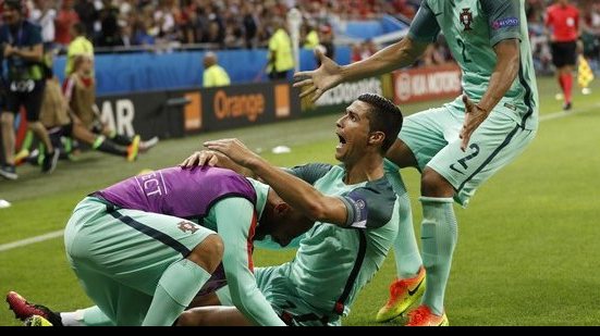Imagem Com gol de CR7, Portugal bate País de Gales e é primeiro finalista da Eurocopa