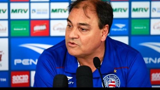 Imagem Pandolfo confirma afastamento de quatro jogadores do Bahia