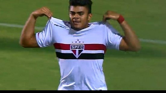 Imagem Bahia contrata atleta de &quot;peso&quot; reprovado no profissional do São Paulo