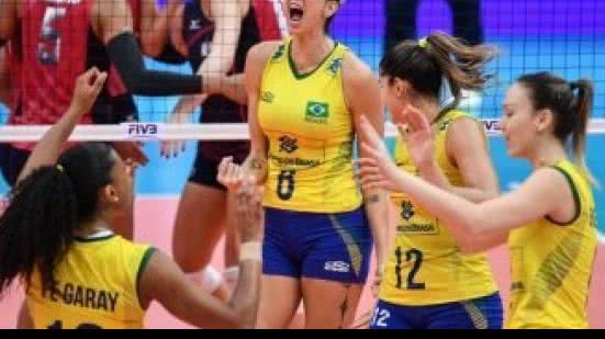 Imagem Vôlei: Brasil vence EUA e levanta taça do Grand Prix 