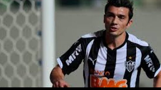 Imagem  Vice-presidente do Vitória confirma contato com Dátolo e nega chegada