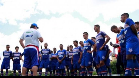 Imagem Com Régis e sem Lomba, Bahia divulga relacionados para próxima partida