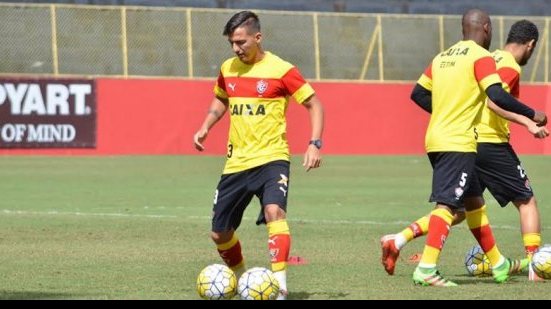 Imagem Euller pede atenção do Vitória contra o Atlético-PR na Arena da Baixada