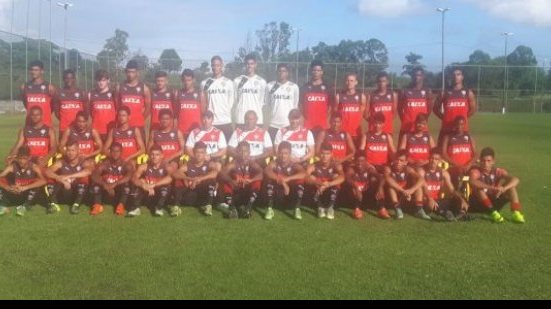 Imagem Vitória sub-17 perde para o  PSTC-PR e está eliminado da Taça BH