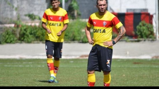 Imagem Vitória realiza treino tático antes de viagem a Curitiba