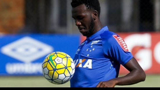 Imagem Nas redes sociais, torcida do Cruzeiro agradece ao Bahia por contratar Allano