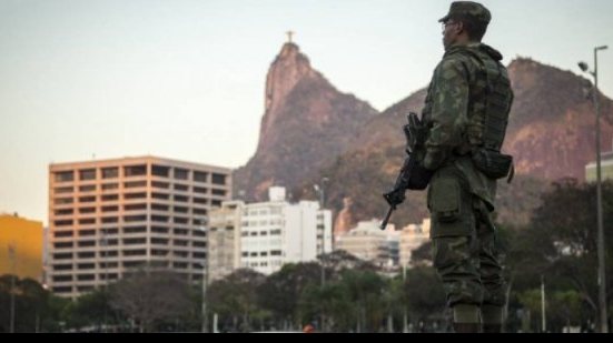 Imagem Olimpíadas: Tropas da Marinha, do Exército e da Aeronáutica ocupam ruas do Rio