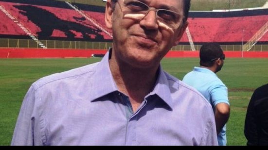 Imagem Vice-presidente do Vitória organiza café e só convida alguns conselheiros