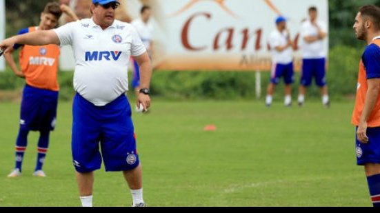 Imagem Bahia inicia terça-feira com treino de troca de passes