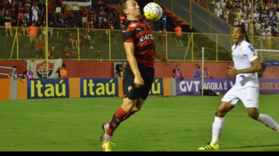 Imagem Jogo entre Vitória e Santos foi duelo que a bola mais rolou na 16ª rodada