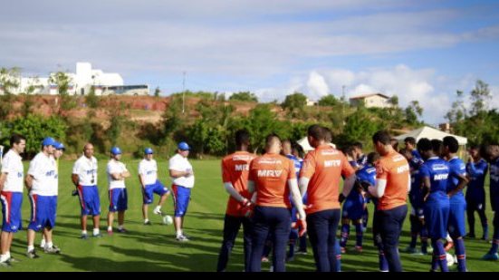 Imagem Com retorno de Cajá, Bahia treina de olho no Bragantino