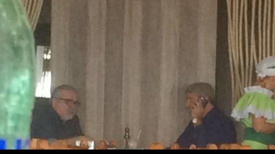 Imagem Após ação contra o Bahia, Joel e Angioni almoçam em restaurante da capital