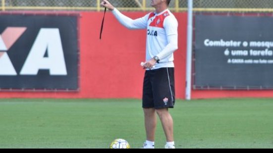 Imagem Mancini escala Victor Ramos e Fernando Miguel entre titulares